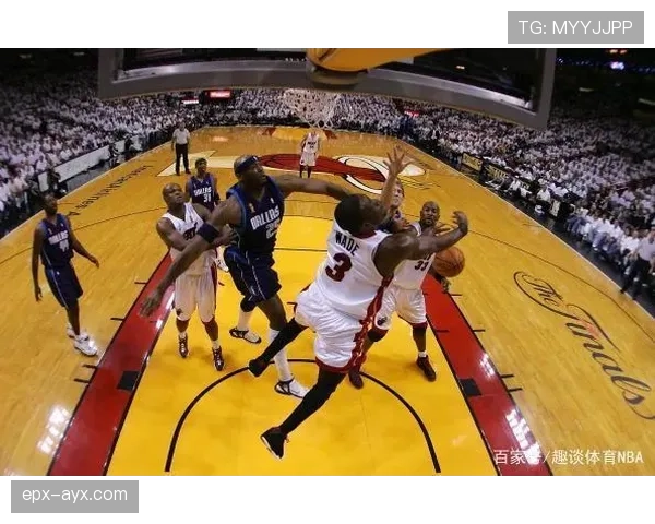 韦德单打效率提升显著 拉开与队友得分差距