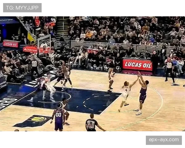 布克投篮效率提升显著，拉开与其他得分手差距